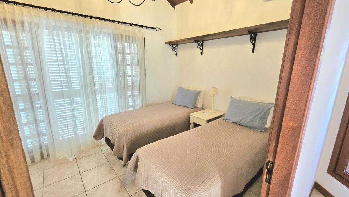 Hospedaria Shaolin Suite na Lagoa da Conceição Hospedagem domiciliar Florianopolis
