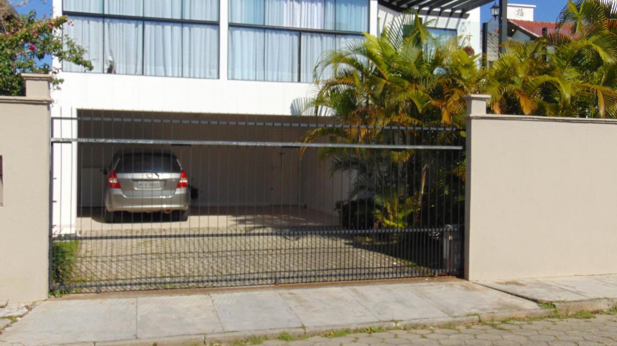 Hospedaria Shaolin Na Lagoa Da Conceicao Homestay *